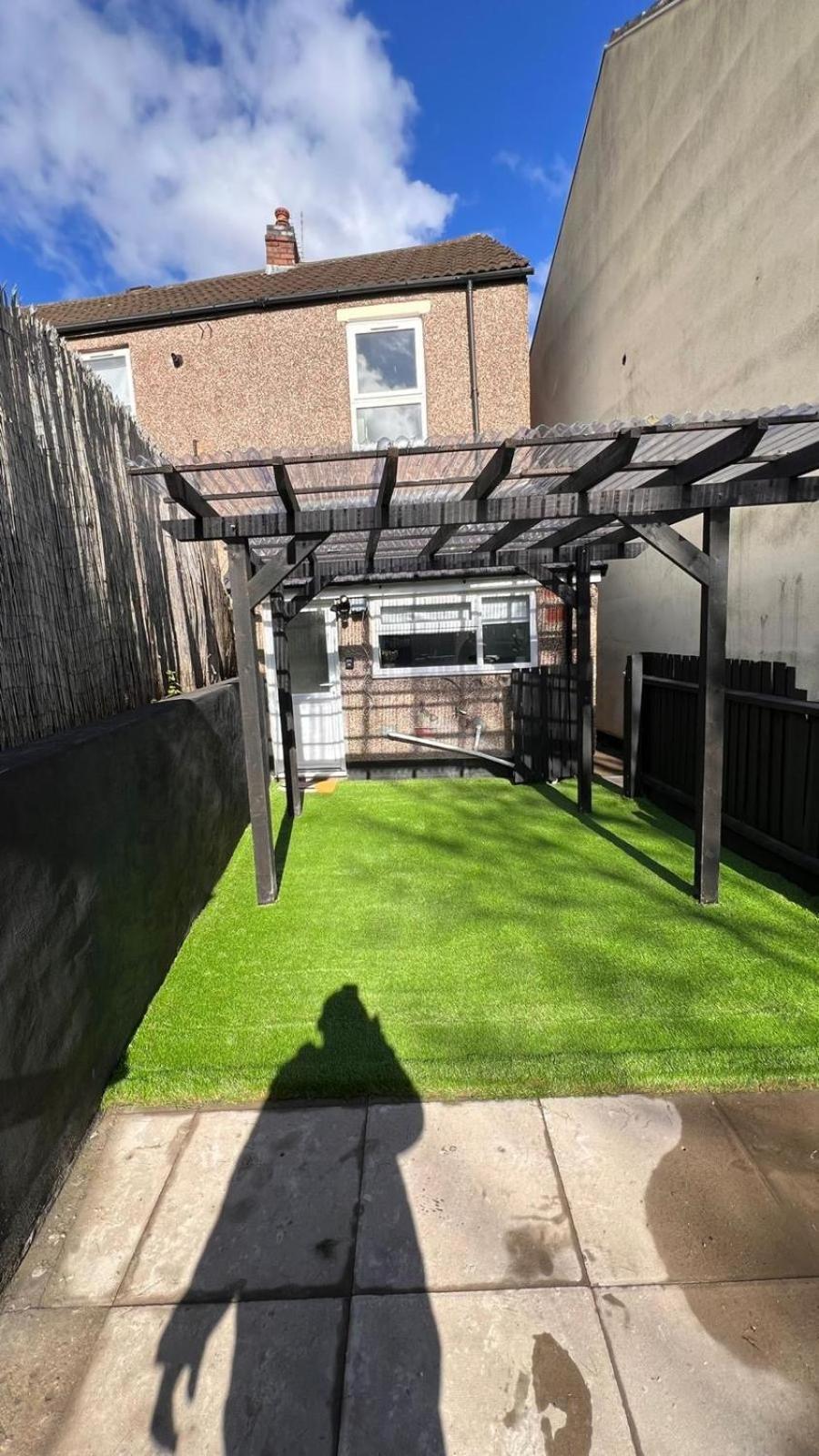 4 Bedrooms Homely House With Garden- Sleeps 9 Comfortably With 6 Comfortable Beds, Free Street Parking, Business Travellers, Contractors, & Holiday-Goers, Coventry, Near All Major Transport Links In Coventry And Motorway Εξωτερικό φωτογραφία