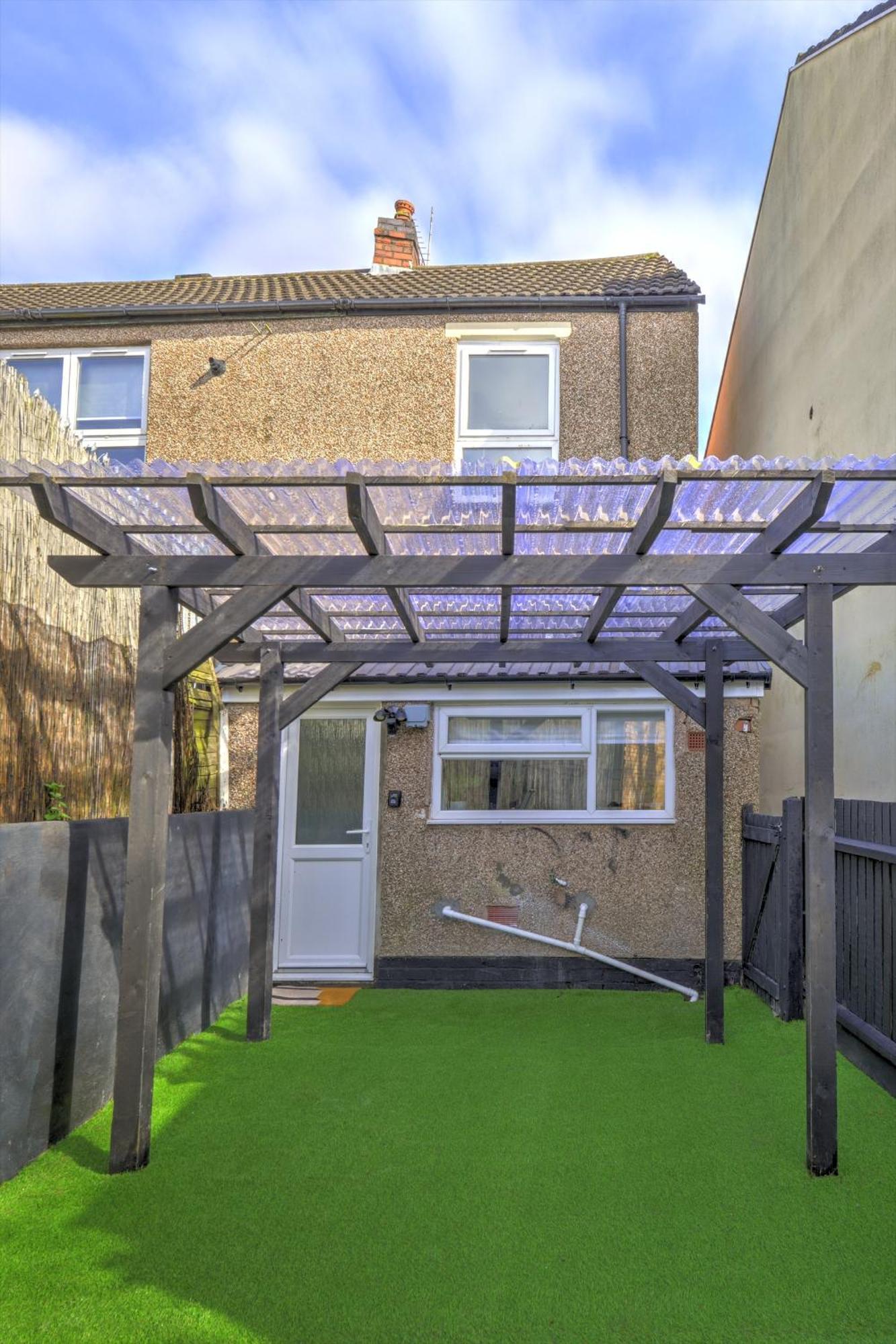 4 Bedrooms Homely House With Garden- Sleeps 9 Comfortably With 6 Comfortable Beds, Free Street Parking, Business Travellers, Contractors, & Holiday-Goers, Coventry, Near All Major Transport Links In Coventry And Motorway Εξωτερικό φωτογραφία