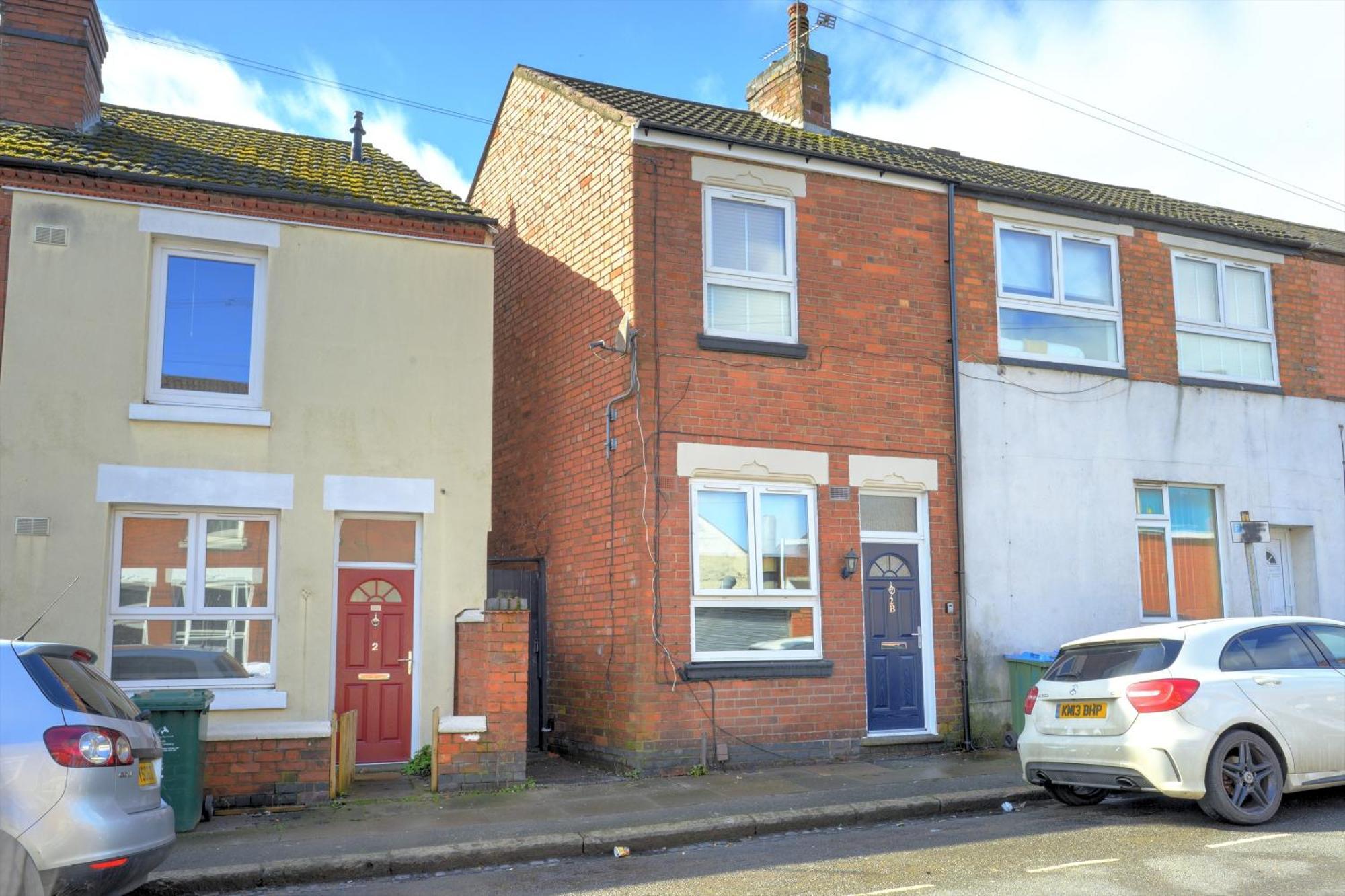 4 Bedrooms Homely House With Garden- Sleeps 9 Comfortably With 6 Comfortable Beds, Free Street Parking, Business Travellers, Contractors, & Holiday-Goers, Coventry, Near All Major Transport Links In Coventry And Motorway Εξωτερικό φωτογραφία